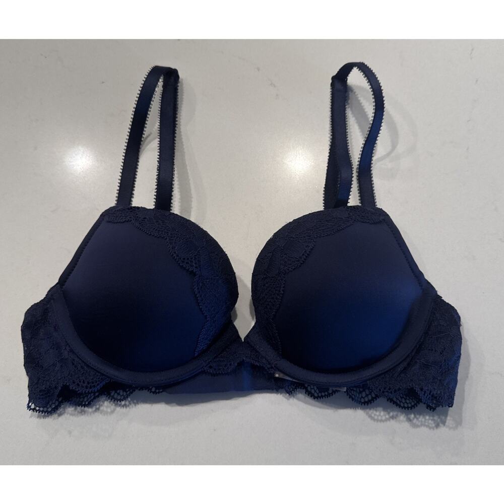 Love By Gap Navy Blue Lace Trim Bra Womens Size 32B Padded Convertible Underwire